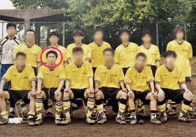 自衛官時代のサッカーチームでの写真